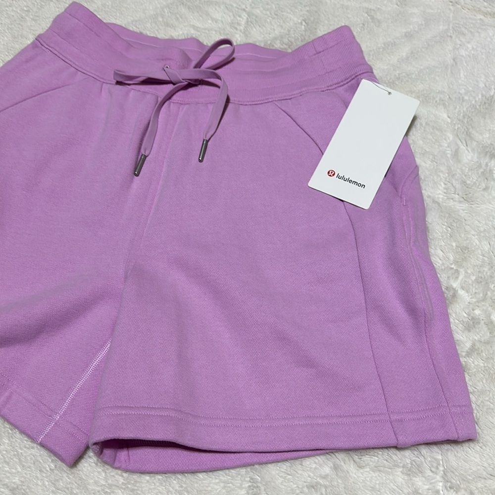 Lululemon | size 6 | scuba high rise shorts 5” - Picture 9 of 14